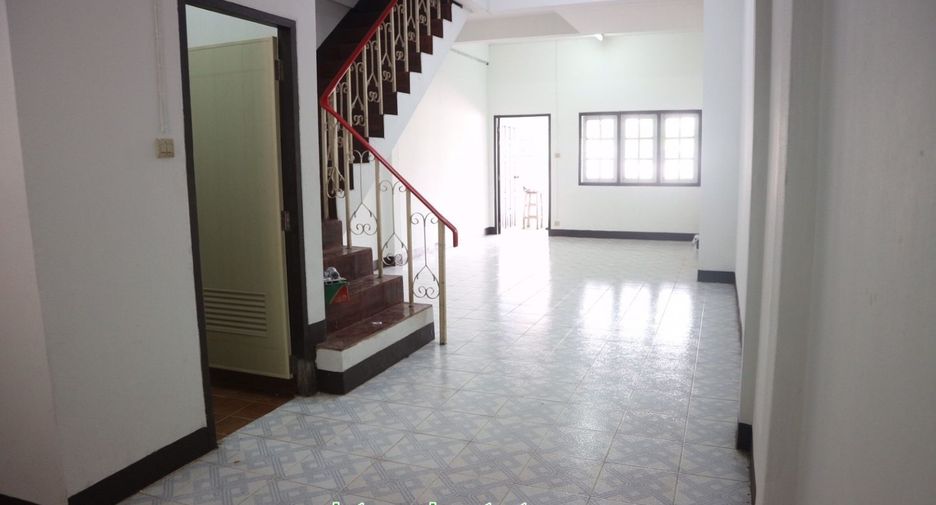 For sale 2 Beds townhouse in Saraphi, Chiang Mai