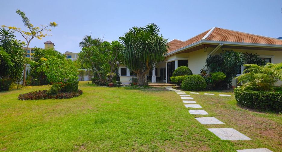 For sale 3 bed house in Bang Lamung, Chonburi