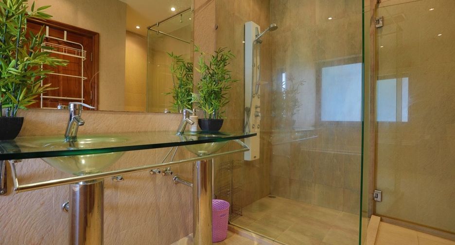 For sale 3 bed house in Bang Lamung, Chonburi