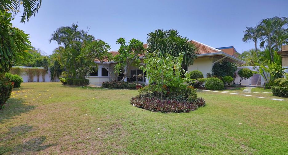 For sale 3 bed house in Bang Lamung, Chonburi