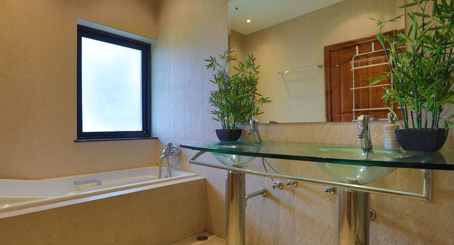 For sale 3 bed house in Bang Lamung, Chonburi
