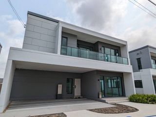 出租 4 卧室 独立屋 在 Bang Phli, Samut Prakan