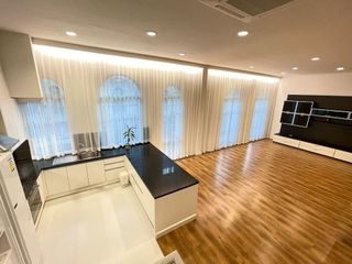 For rent studio condo in Yan Nawa, Bangkok