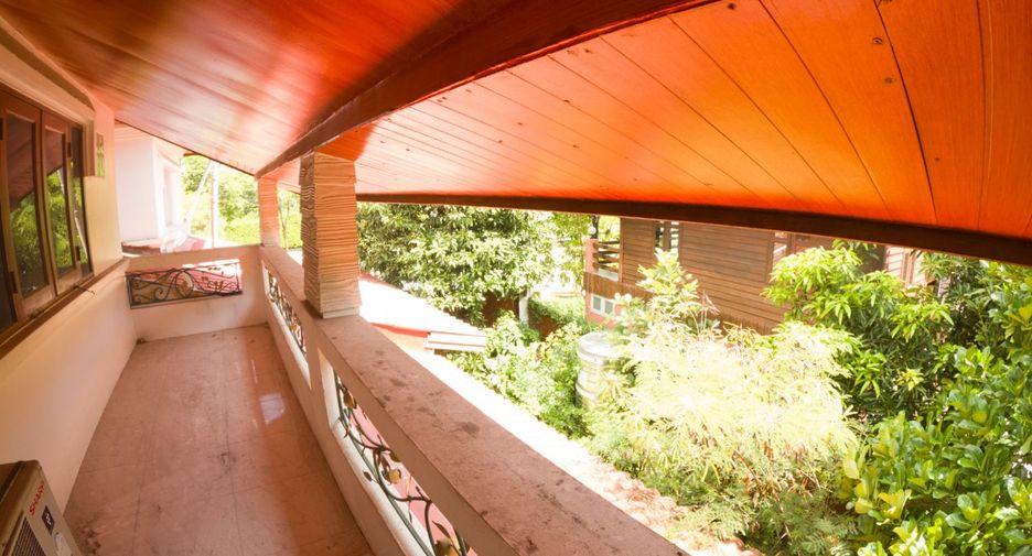 Haus zum Kauf mit 4 Zimmer in Si Racha, Chonburi