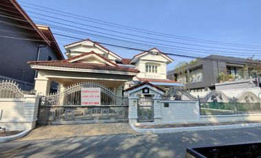 For sale 5 Beds house in Prawet, Bangkok