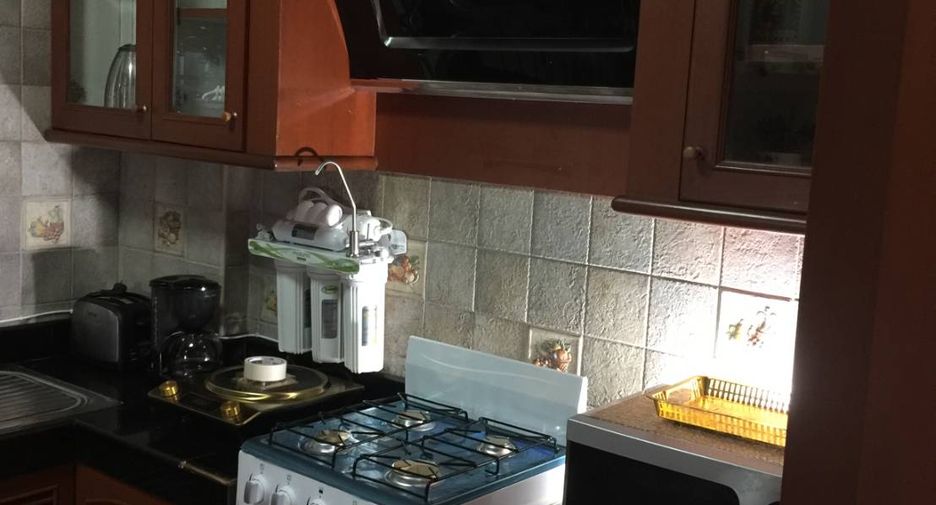 For sale 5 Beds house in Prawet, Bangkok