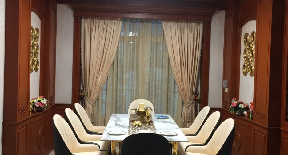 For sale 5 Beds house in Prawet, Bangkok