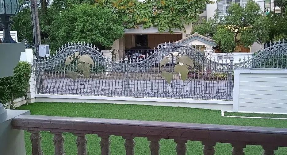 For sale 5 Beds house in Prawet, Bangkok