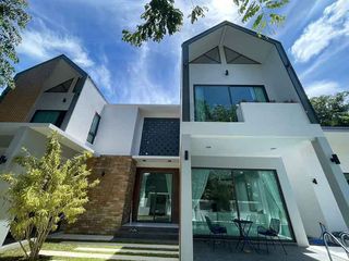 For sale 4 bedrooms villa in Hang Dong, Chiang Mai