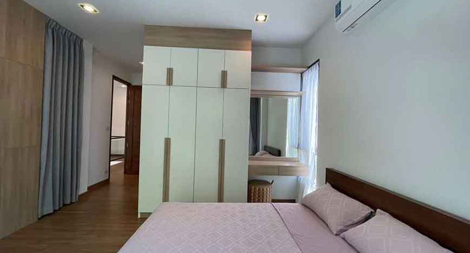For sale 4 bedrooms villa in Hang Dong, Chiang Mai