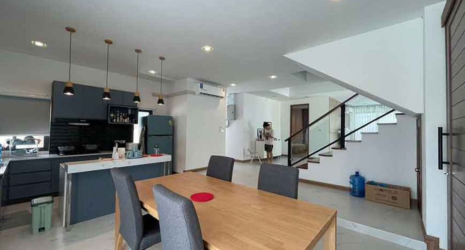 For sale 4 bedrooms villa in Hang Dong, Chiang Mai
