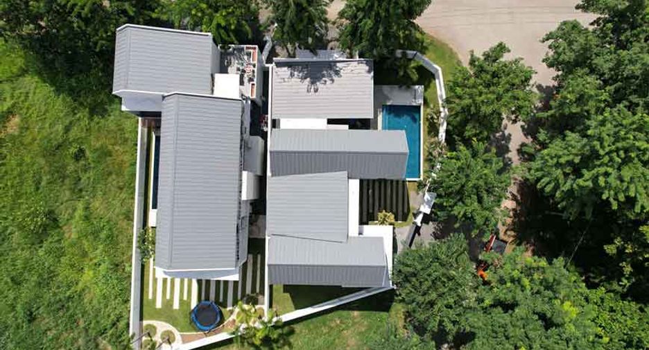 For sale 4 bedrooms villa in Hang Dong, Chiang Mai