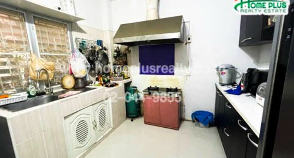 À vendre 5 chambres maison à Khlong Sam Wa, Bangkok