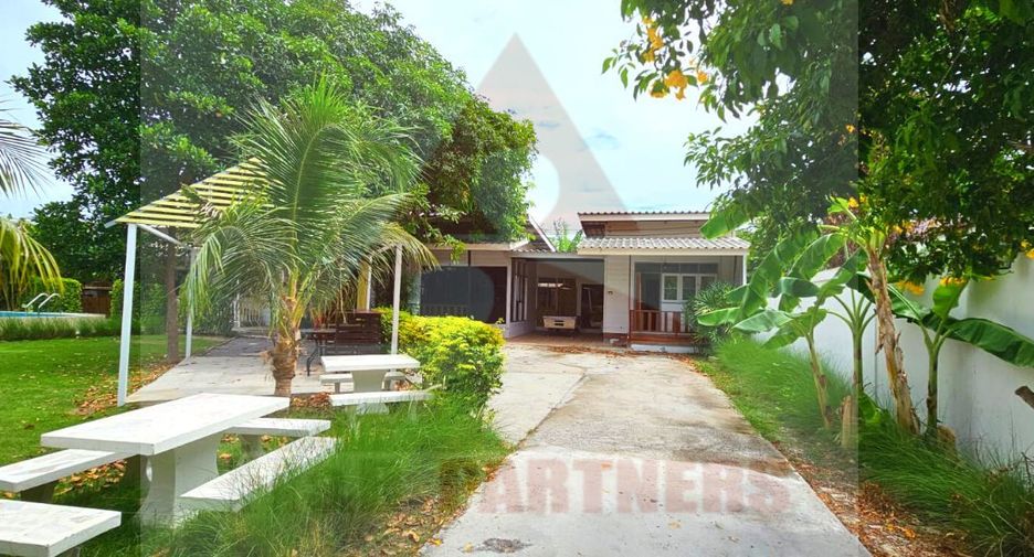 For sale 8 bed villa in Hua Hin, Prachuap Khiri Khan