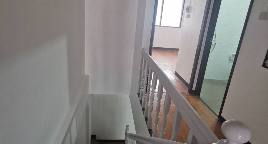 For sale 3 bedrooms townhouse in Bueng Kum, Bangkok