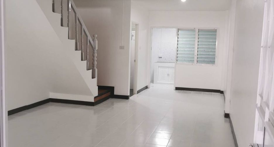 For sale 3 bedrooms townhouse in Bueng Kum, Bangkok