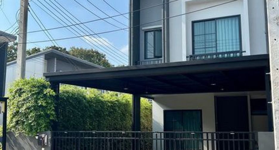 For rent 3 bed townhouse in Lam Luk Ka, Pathum Thani