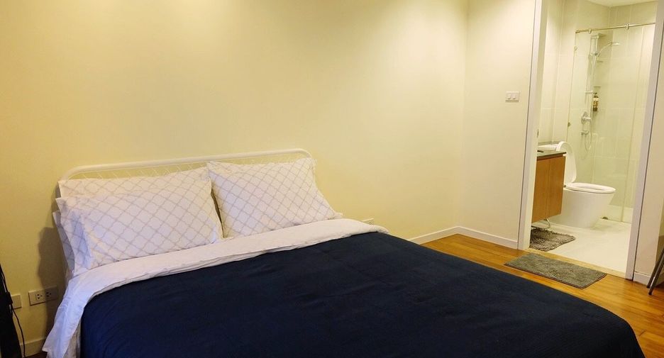 For rent そして for sale 2 ベッドルーム condo in Sathon, Bangkok
