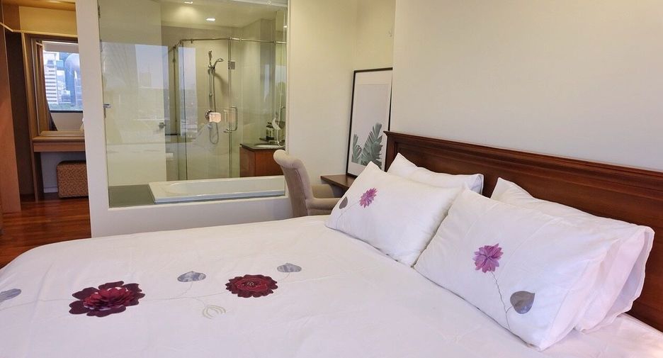 For rent そして for sale 2 ベッドルーム condo in Sathon, Bangkok