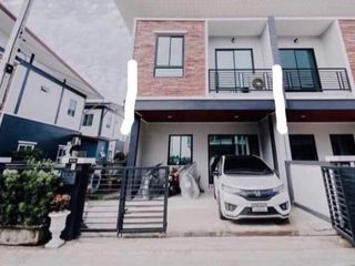 For sale 2 bedrooms townhouse in Nong Khae, Saraburi