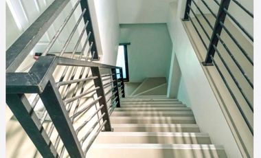 Casa adosada en venta de 2 habitaciones en Nong Khae, Saraburi