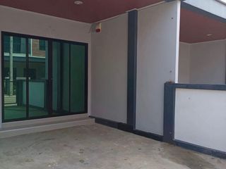 For sale 2 bedrooms townhouse in Nong Khae, Saraburi