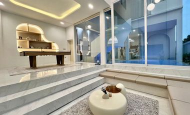 For sale 4 ベッドルーム villa in Bang Lamung, Chonburi