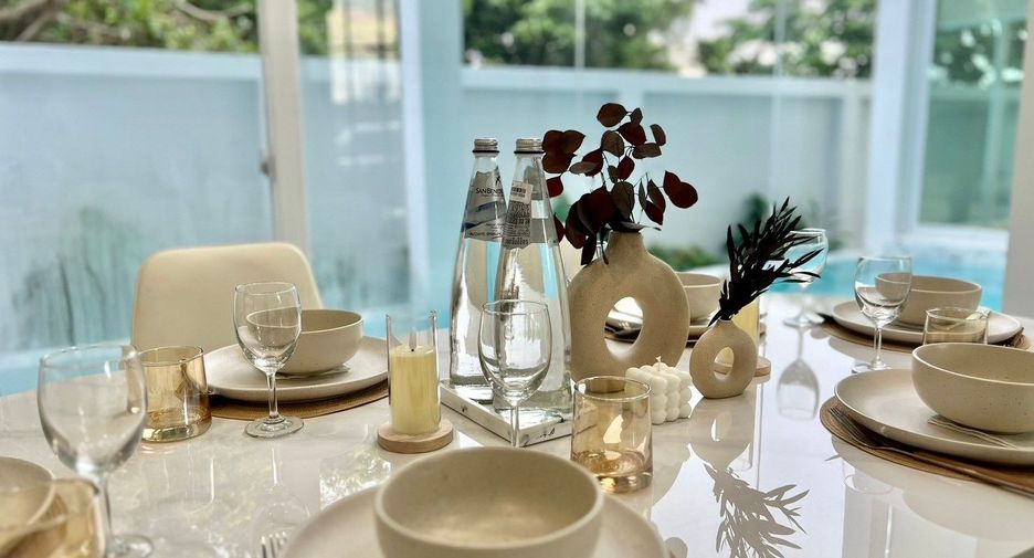 Villa en venta de 4 habitaciones en Bang Lamung, Chonburi