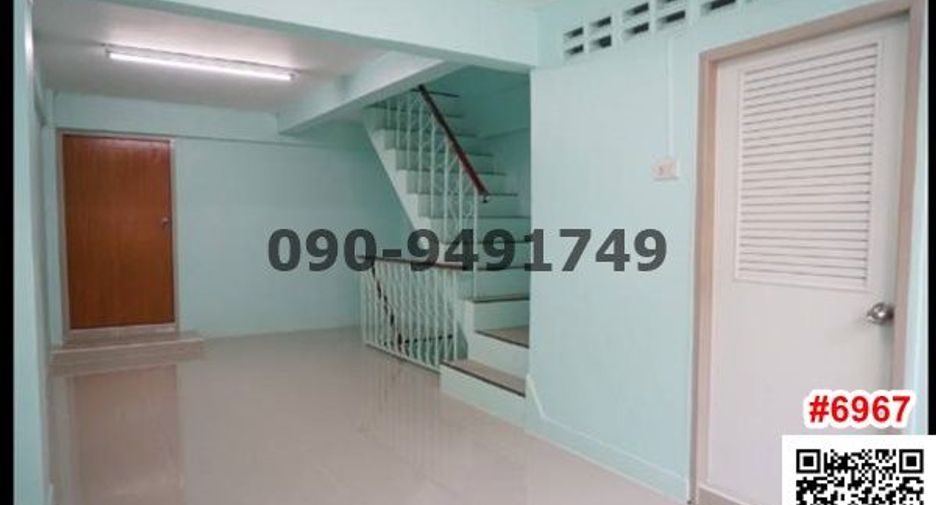 For rent 4 bedrooms retail Space in Rat Burana, Bangkok