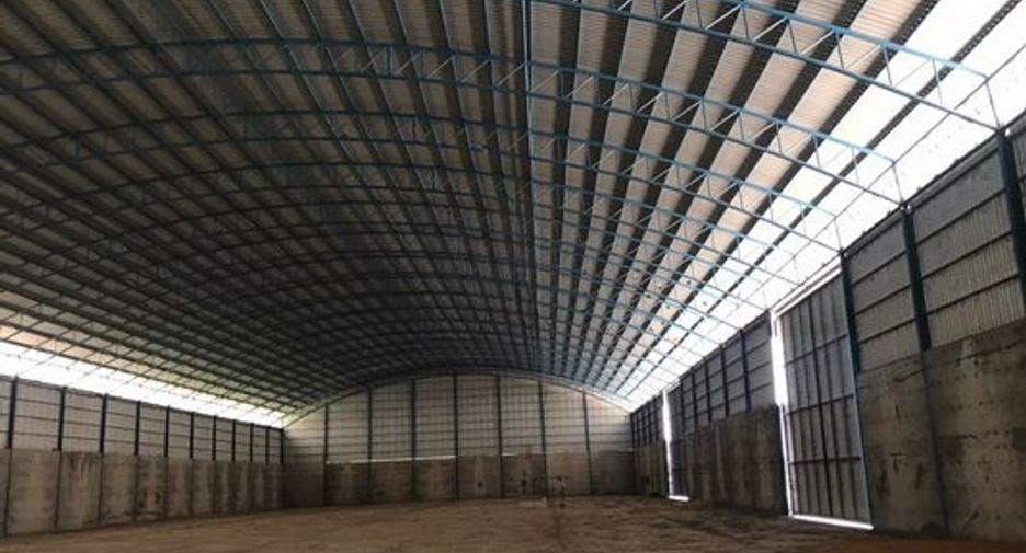 For rent warehouse in Mueang Nakhon Sawan, Nakhon Sawan