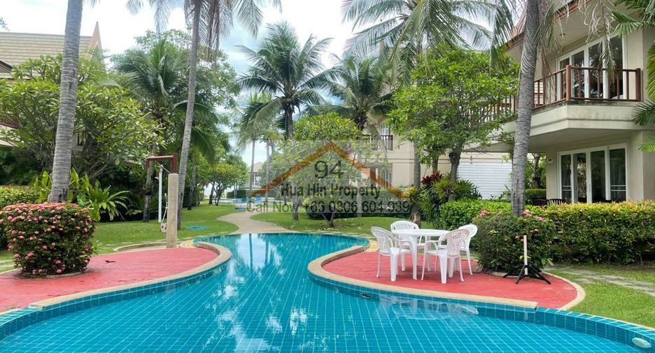 For sale 3 bedrooms condo in Cha Am, Phetchaburi