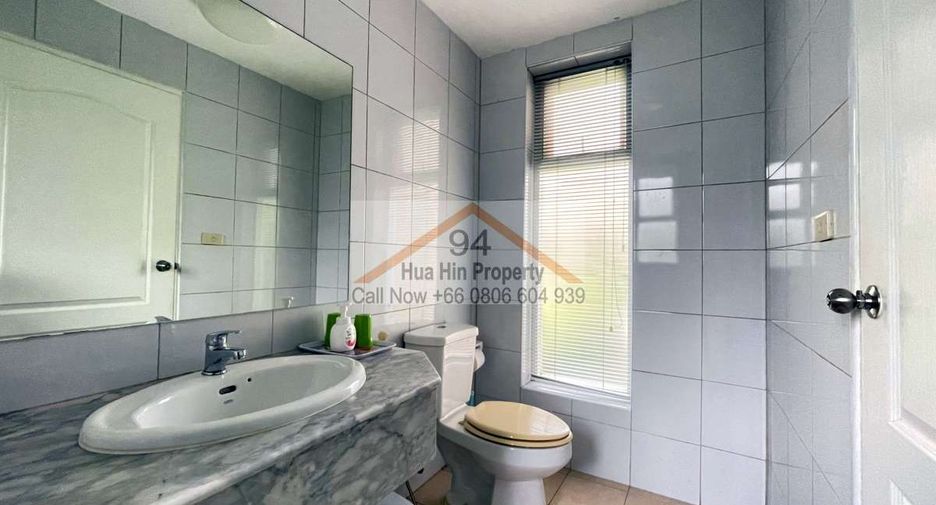 For sale 3 bedrooms condo in Cha Am, Phetchaburi