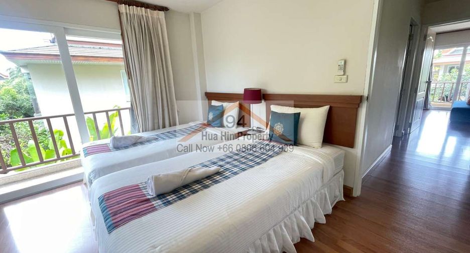 For sale 3 bedrooms condo in Cha Am, Phetchaburi