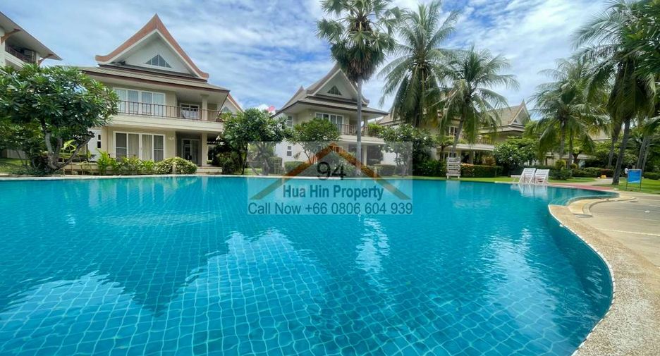 For sale 3 bedrooms condo in Cha Am, Phetchaburi