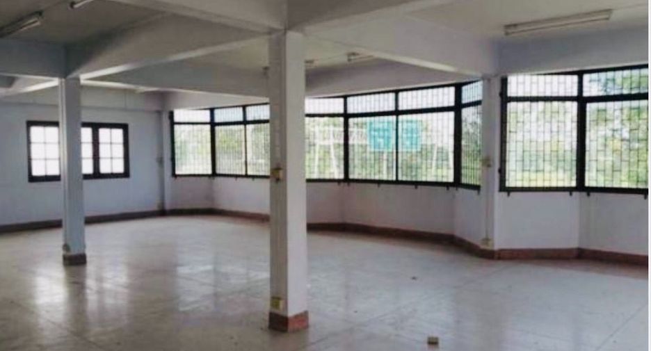 For sale 4 bed retail Space in Bang Pla Ma, Suphan Buri