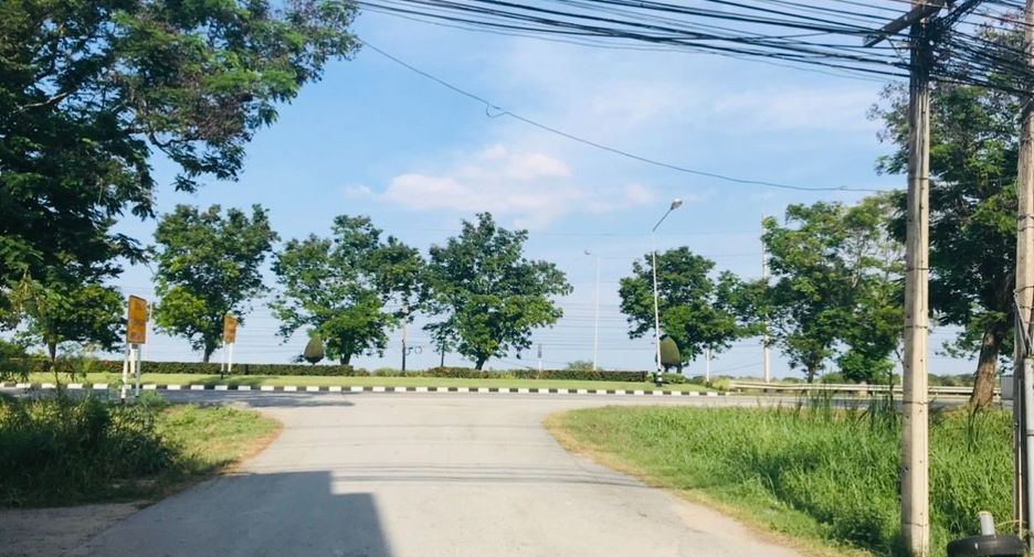 Local comercial en venta de 4 habitaciones en Bang Pla Ma, Suphan Buri