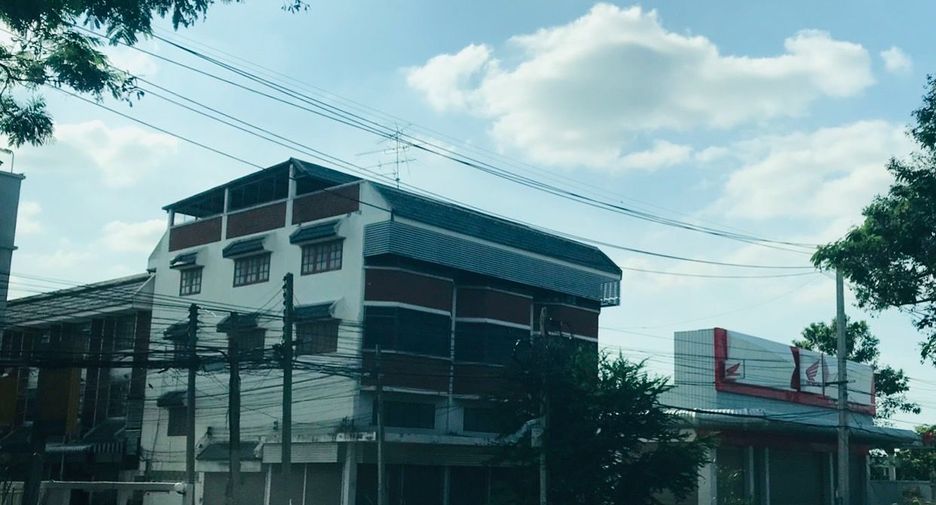 Local comercial en venta de 4 habitaciones en Bang Pla Ma, Suphan Buri