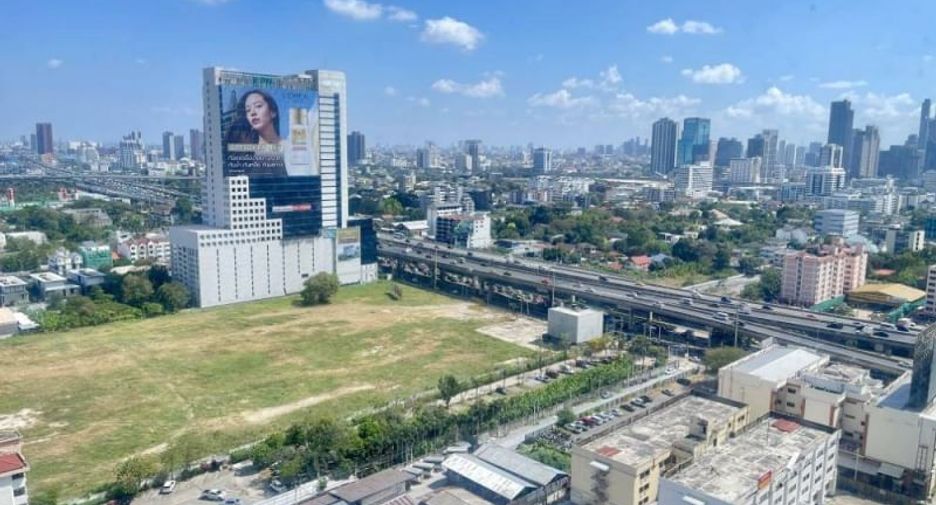 For rent 1 bed condo in Huai Khwang, Bangkok
