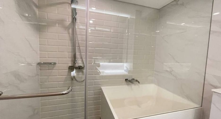 For rent 1 bed condo in Huai Khwang, Bangkok