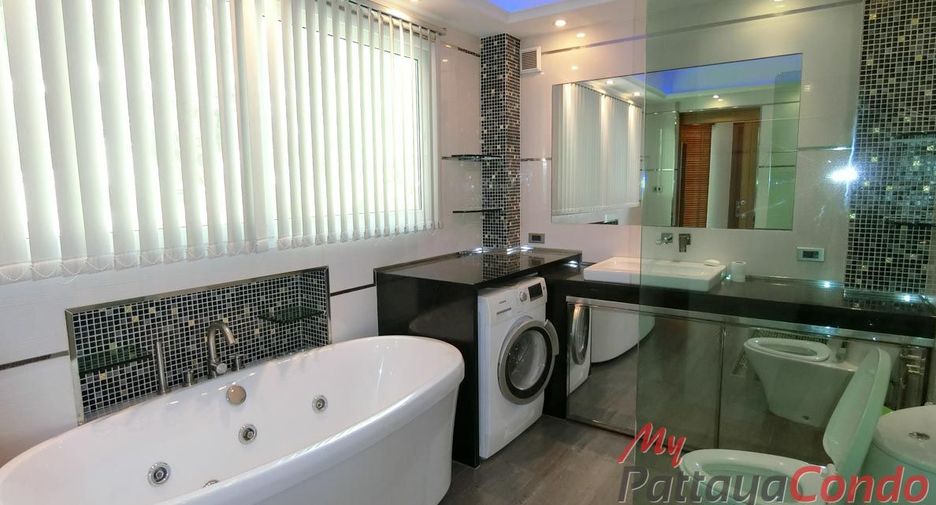 For rent 4 bedrooms house in Bang Lamung, Chonburi