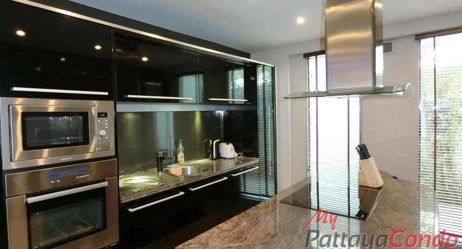 For rent 4 bedrooms house in Bang Lamung, Chonburi