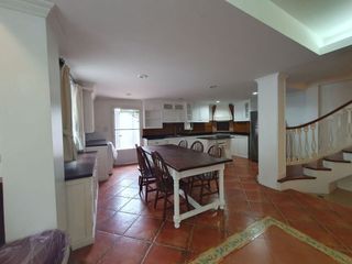 For rent 4 bed condo in Mueang Samut Prakan, Samut Prakan