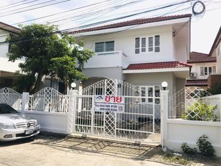 For sale 3 bedrooms house in Bang Khae, Bangkok
