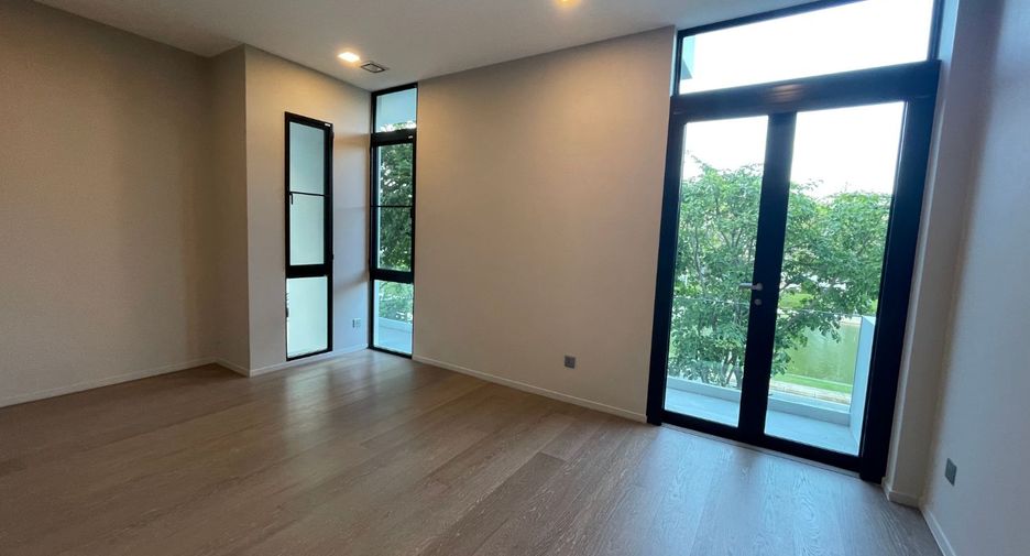 Casa en venta de 4 habitaciones en Saphan Sung, Bangkok