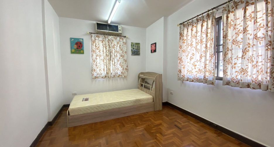 Haus zum Kauf mit 3 Zimmer in Mueang Chiang Mai, Chiang Mai