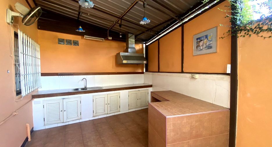 Haus zum Kauf mit 3 Zimmer in Mueang Chiang Mai, Chiang Mai