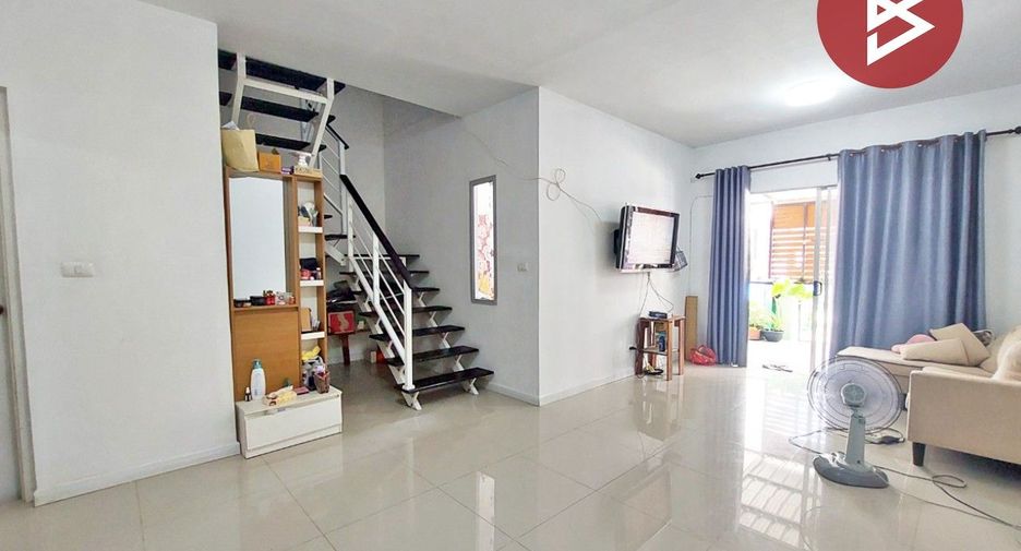Reihenhaus zum Kauf mit Studio in Mueang Samut Prakan, Samut Prakan