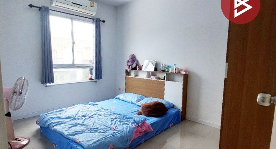 Reihenhaus zum Kauf mit Studio in Mueang Samut Prakan, Samut Prakan