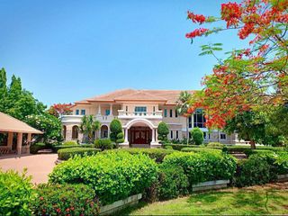 For sale 5 bed house in Phutthamonthon, Nakhon Pathom