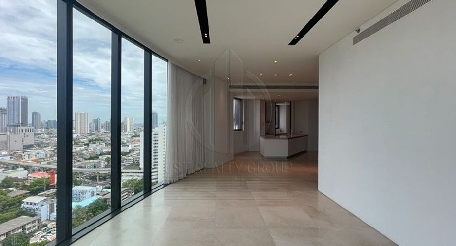 For sale 2 bedrooms condo in Khlong San, Bangkok